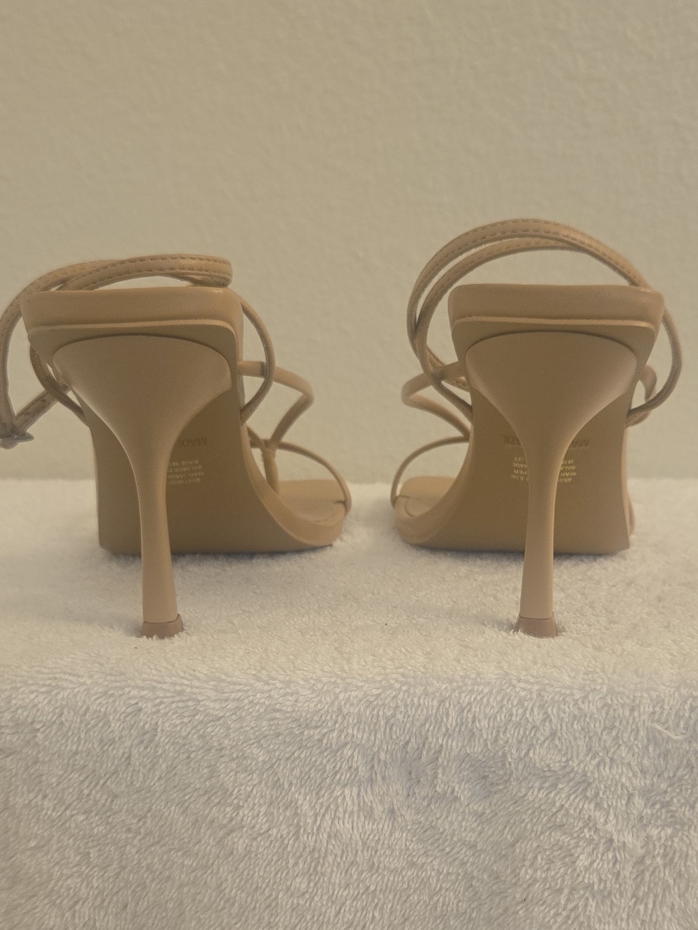 Steve Madden Annie Women’s Beige Strappy Stiletto Heels 8.5M - Picture 8 of 10